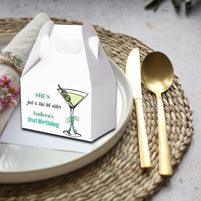 A Tini Bit Older 21st Birthday Party Geschenkschachtel (Von Creator hochgeladen)