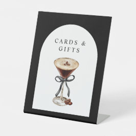 A Tini On is on the Way Baby Shower  Sockelschild