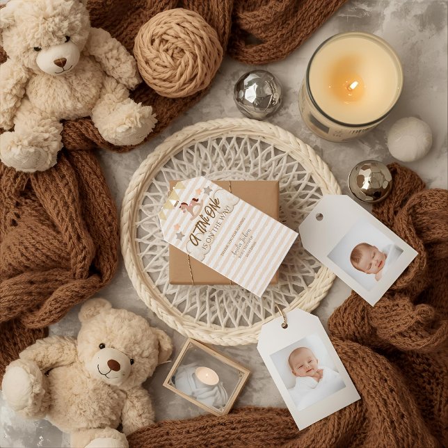 A Tini One On The Way Espresso Martini Baby Shower Geschenkanhänger (Von Creator hochgeladen)