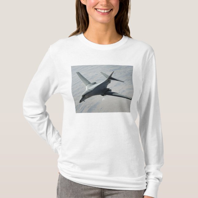 A US Air Force B-1B Lancer auf einer Kampfpatrouil T-Shirt (Vorderseite)