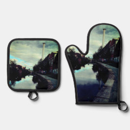 A walk along the canal ofenhandschuh & Topflappen-Set