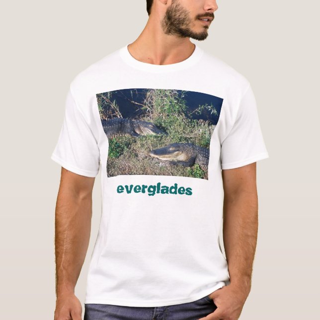 Aalende Alligatoren, Sumpfgebiet-Nationalpark T-Shirt (Vorderseite)