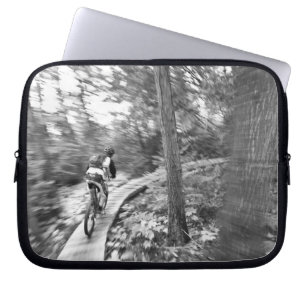 Aaron Rodgers beim Mountainbiken auf dem Stairway Laptopschutzhülle