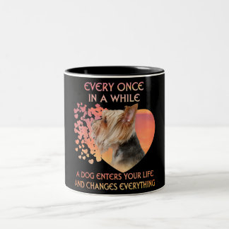 Ab und zu betritt ein Hund Yorkshire Lover Zweifarbige Tasse