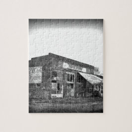 Abandoned Bauern Business in Black and White Puzzle