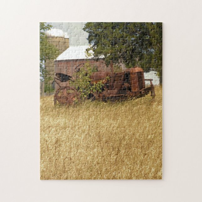 Abandoned Farm Traktor - 11x14 - 252 Stk. Puzzle (Vertikal)
