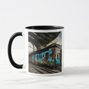 Abandoned Train with Graffiti Urban Street Art Tasse