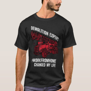 Abbruchexperte mit Bagger und Kran auf der T-Shirt