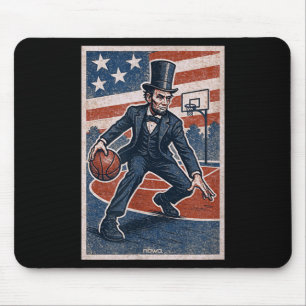Abe Lincoln Dribbling - Amerikanischer Baseballspi Mousepad