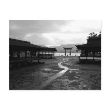 Abend im Itsukushima-Schrein