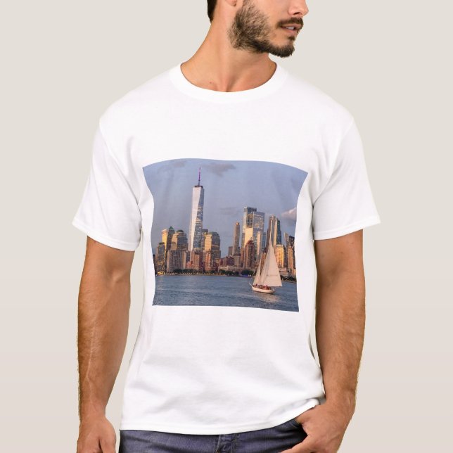 Abend Skyline Lower Manhattan.JPEG T-Shirt (Vorderseite)