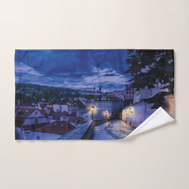 Abend Straße in Prag Handtuch (Handtuch)
