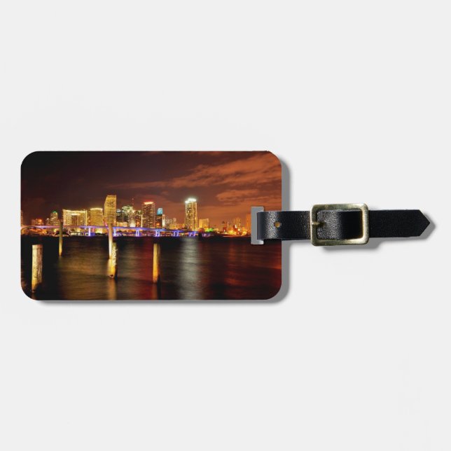 Abends Skyline von Miami, Florida Gepäckanhänger (Vorderseite horizontal)