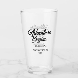 Abenteuer beginnt 1. Geburtstagsname Datum einfach Glas