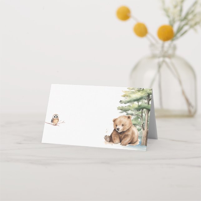 Abenteuer erwartet Woodland Bear Baby Shower Platzkarte (Vorderseite)