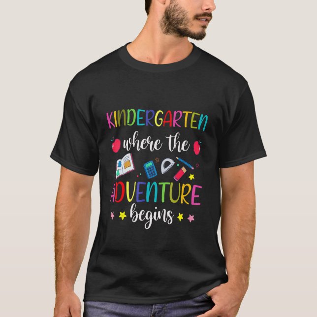 Abenteuer im Kindergarten beginnt Kindergärtnerin T-Shirt (Vorderseite)