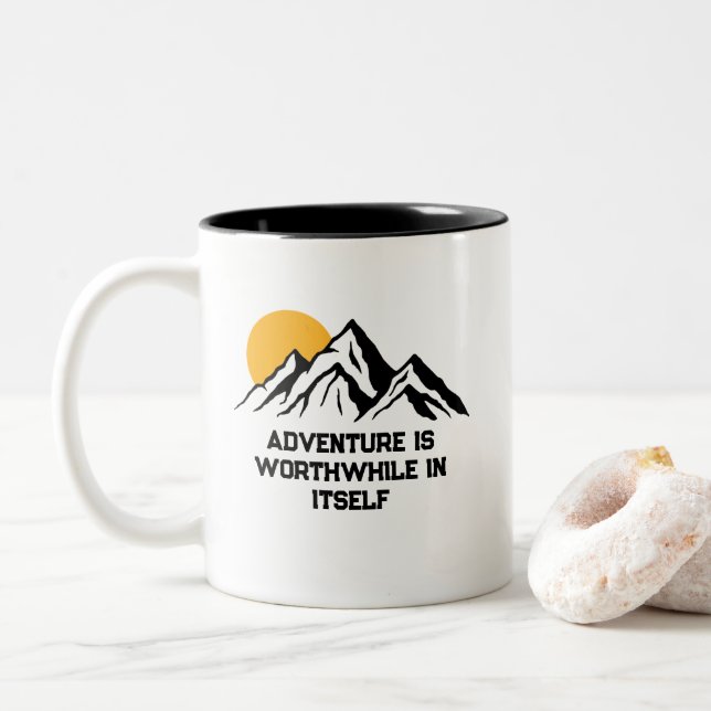 Abenteuer ist Worthwhile Mountain Wilderness Zweifarbige Tasse (Mit Donut)