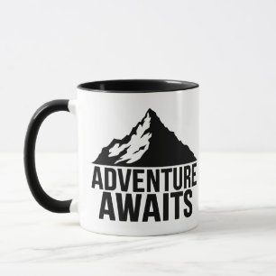 Abenteuer warten auf Bergwanderdesign Tasse