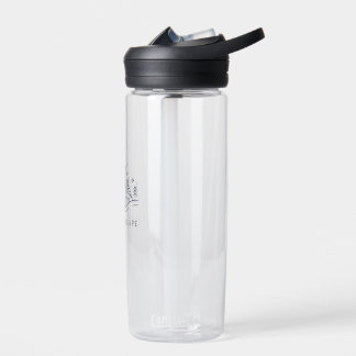"Abenteuer warten Camping-Grafik Trinkflasche