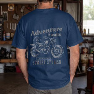 Abenteuer warten – Vintage-Motorrad- Street-Style T-Shirt