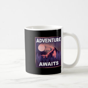 Abenteuer wartet Bergsteigen Outdoor Wandern Kaffeetasse