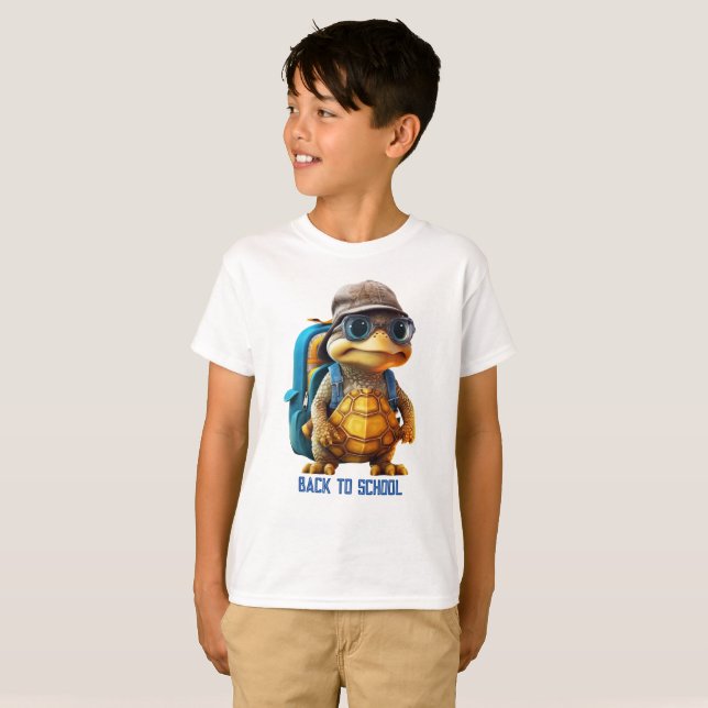 Abenteuerliche Niedliche kleine Schildkröte mit Ru T-Shirt (Vorne ganz)