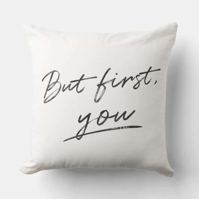 Aber zuerst gibt es nur eine minimalistische Hinte Kissen (Vorderseite)