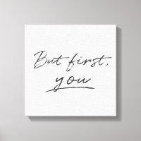 Aber zuerst gibt es nur eine minimalistische Hinte
