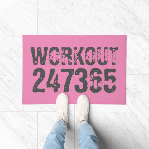 Abgelaufener und kratzter Text Workout 247365 rosa Fußmatte