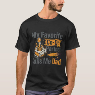 Abgenutzte urbane Straßenmode T-Shirt