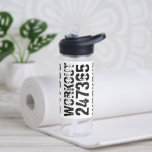 Abgenutzter und kratzter Text Workout 247365 rusti Trinkflasche<br><div class="desc">Abgenutzter und kratzter Text Workout 247365 rustikal in schwarzer Farbe mit weißem Hintergrund. Perfekt für alle,  die sich im Fitnessraum bewegen,  Fitness,  trainieren,  Bodybuilding und trainieren.</div>