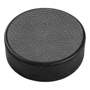 Abgenutztes schwarzes Imitat-Leder Eishockey Puck