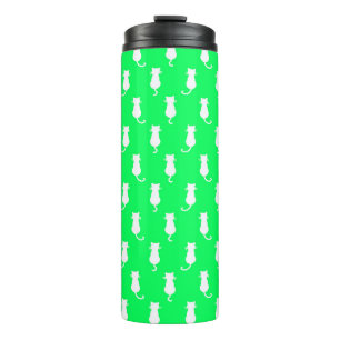 Abgeschiedene weiße Katze im Aqua Green Polka Dot Thermosbecher