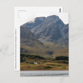 Abgeschiedenes Haus auf der Insel Skye in Schottla Postkarte