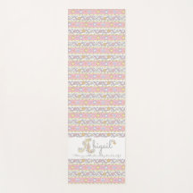 Abigail Name bedeutet rosa gelbe Yogamatze