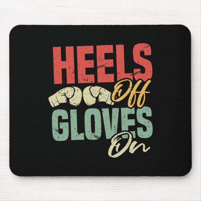Absätze aus Handschuhe an Selbstverteidigung Kickb Mousepad (Vorne)