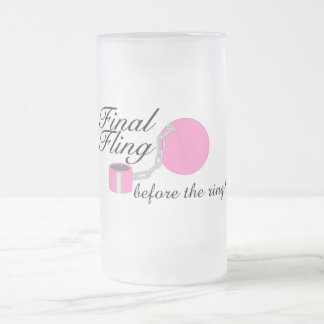 Abschließender Fling vor dem Ring Mattglas Bierglas