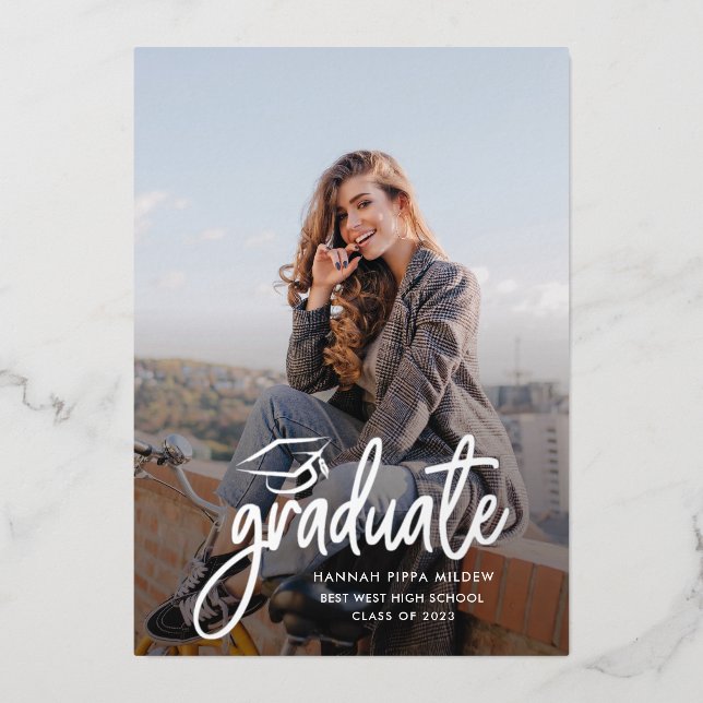 Abschluss 2023 Foto Script Grad Party Silver Folieneinladung (Vorderseite)