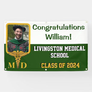Abschluss der Green & Gold Medical School Banner