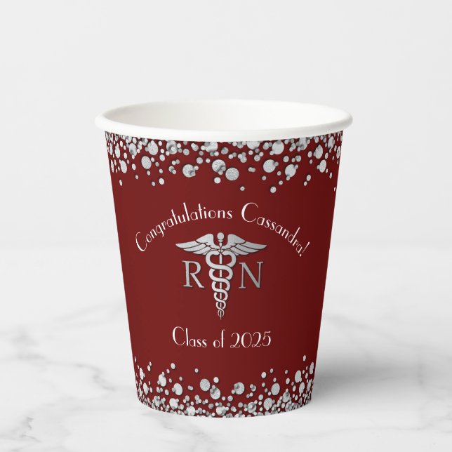 Abschluss der Krankenpflegerschule Maroon Silver Pappbecher (Vorderseite)
