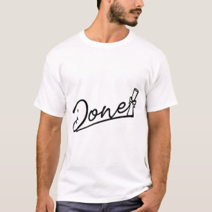 Abschluss Erledigt Minimal Design T-Shirt