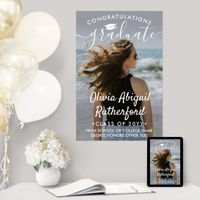 Abschluss Foto Elegante Moderne Weißkalligraphie Poster (Von Creator hochgeladen)