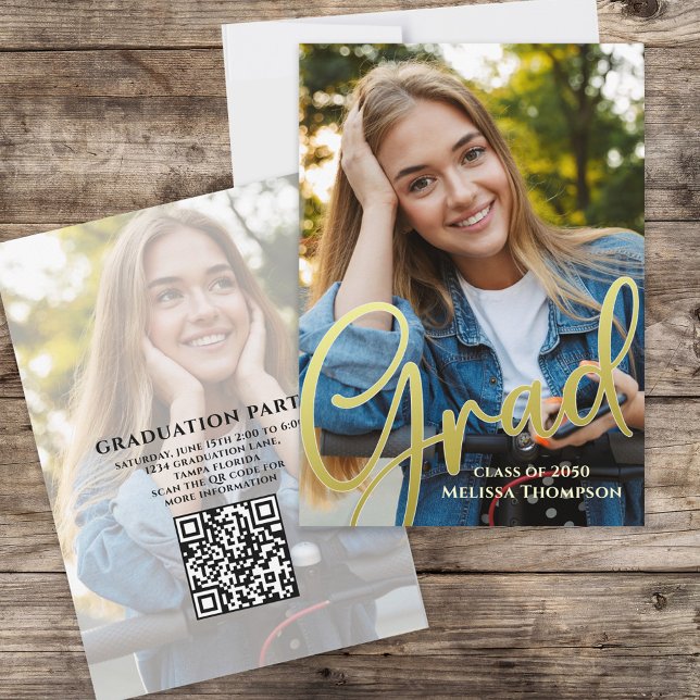 Abschluss Grad Gold Kalligrafie | QR-Code-Website Einladung (Graduation invitation announcement card with creative gold calligraphy script. )