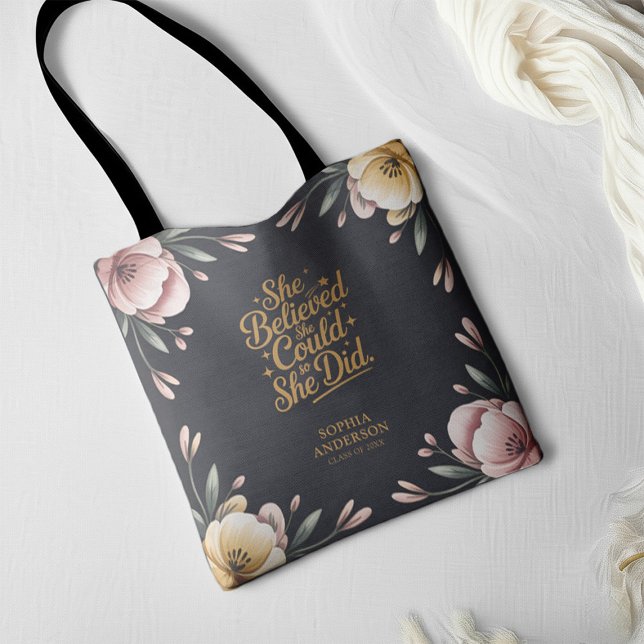 Abschluss Inspiration Schwarz-Gold-Blumenzitat (Von Creator hochgeladen)