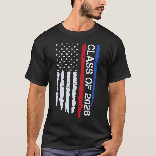Abschluss-Klasse 2026 Senior American Flag T-Shirt (Vorderseite)