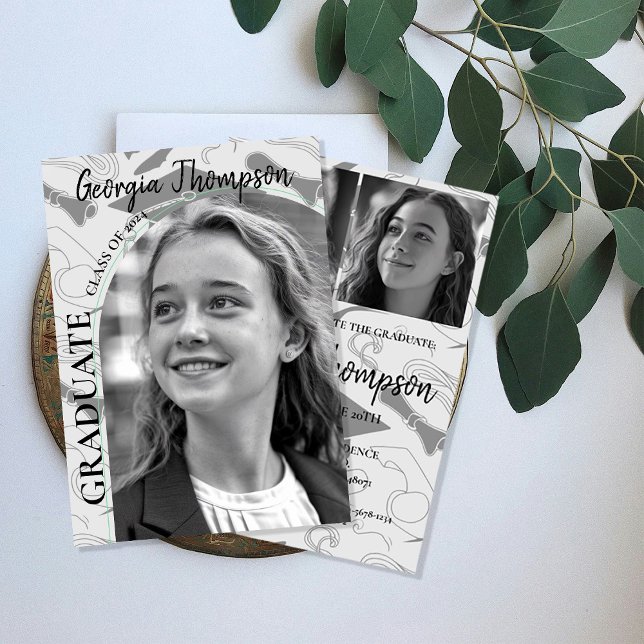 Abschluss mit schwarzem und weißem Foto Uni Einladung (Von Creator hochgeladen)