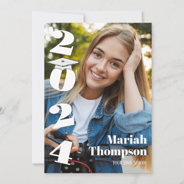 Abschluss Typografie Foto Klasse von 2023 Lila Einladung (Vorderseite)