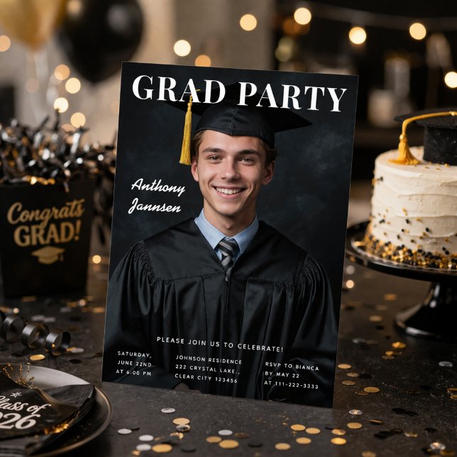 Abschlussfeier Foto Abschluss Einladung (Graduation party photo invitation with bold black and gold celebration styling)