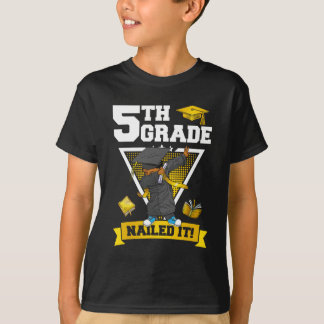 Abschlussjunge 5. Klasse Nailed It Cl Von 2024  T-Shirt