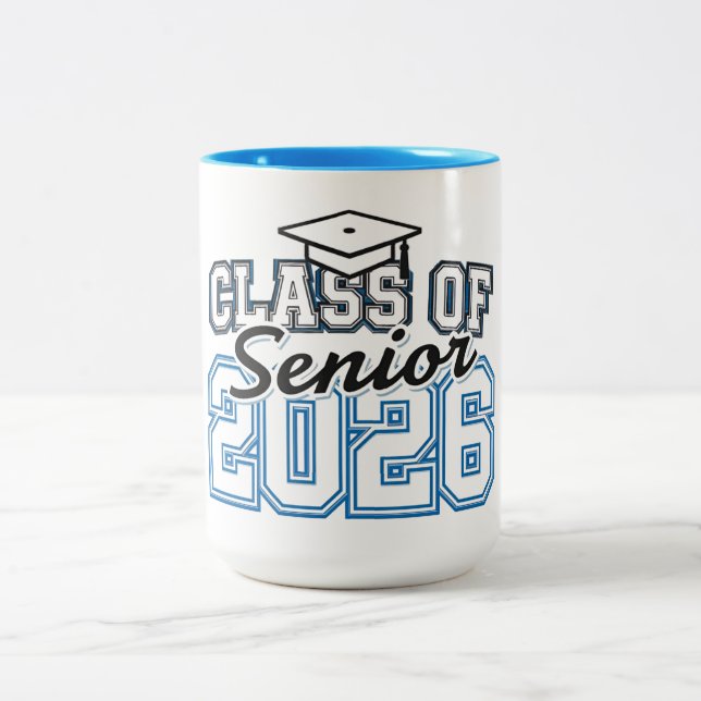 Abschlussklasse 2026 Senior Stolz-Typografie Zweifarbige Tasse (Mittel)